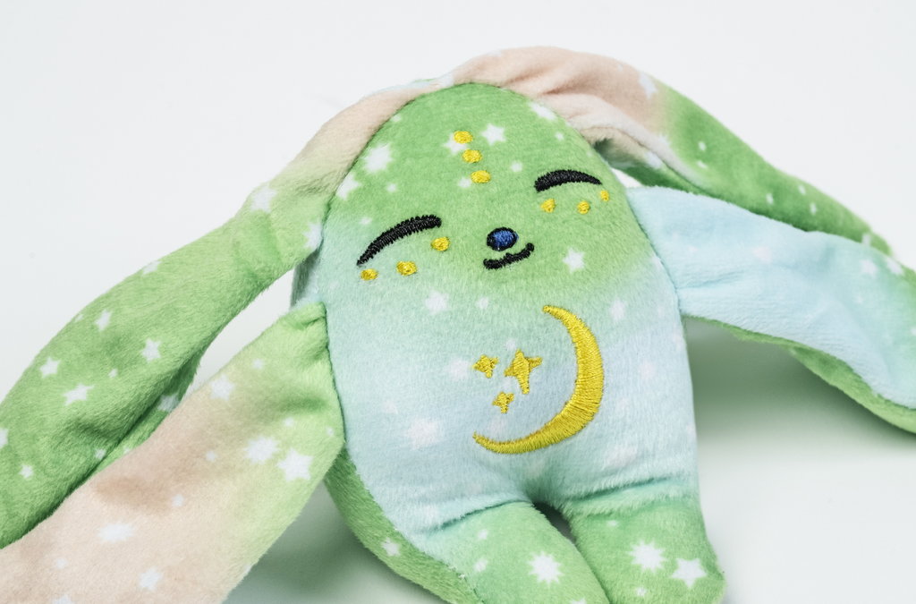 Clover Moon Pals mini wrist hugger — manufacturer product image 3